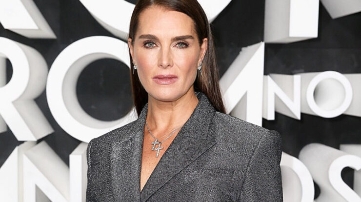 ￼brooke-shields-kendi-vucudunu-elestirerek-yillar-gecirmenin-bir-zaman-kaybi-oldugunu-soyluyor