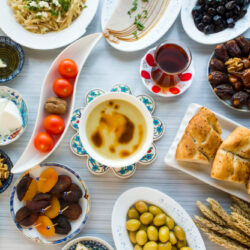 saglikli-iftar-tabagi-icin-8-uzman-onerisi