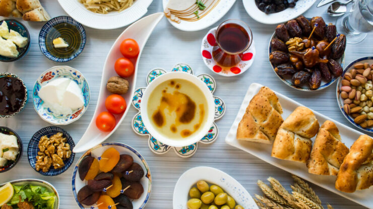 saglikli-iftar-tabagi-icin-8-uzman-onerisi