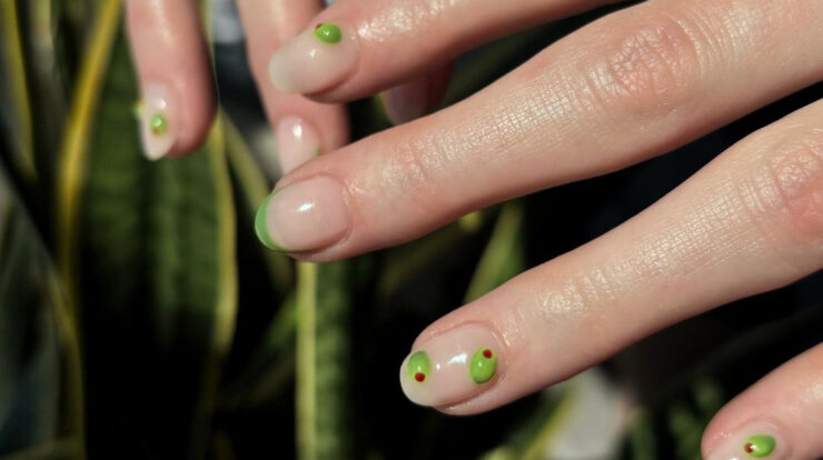 “dirty-martini”-nail-art-trendi