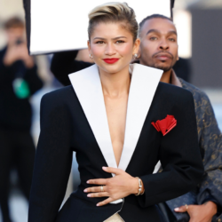 zendaya,-paris-moda-haftasi’nda