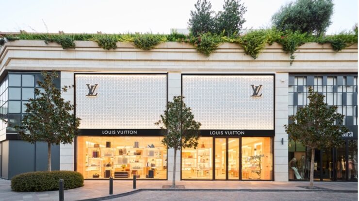 louis-vuitton,-istinyepark-izmir-magazasinin-acilisini-kutluyor