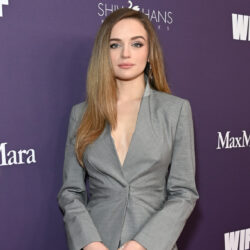 joey-king-onuruna-duzenlenen-max-mara-daveti-chateau-marmont’ta-gerceklesti