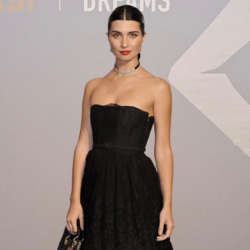 tuba-buyukustun,-dior-sergisinin-acilisinda